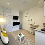 Comfortable Family Apartment In London